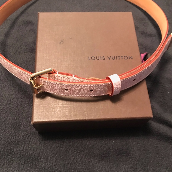 Louis Vuitton Accessories - Louis Vuitton belt